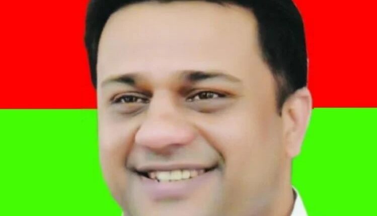 Yasir Shah, who was a cabinet minister in Uttar Pradesh government, deteriorated, referred to Lucknow