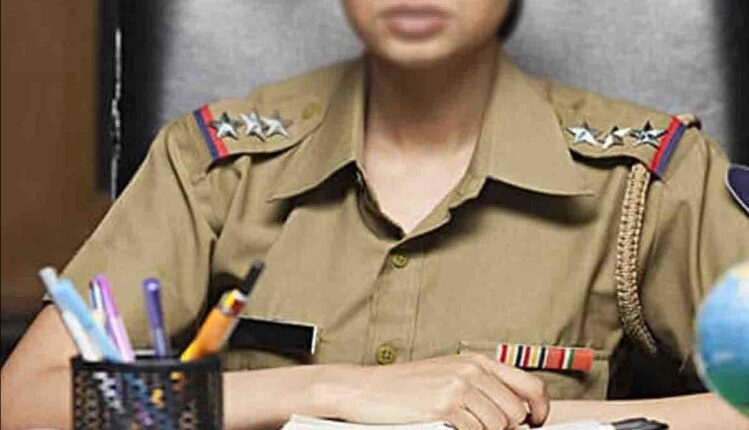 SSO's female inspector going to take drugs, slams, angry electric workers sit on strike