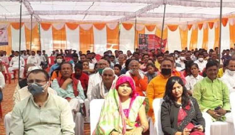 MP Maneka Gandhi inaugurates renovation of Pant Sports Stadium