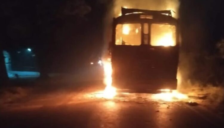 Fire in moving truck, driver and driver narrowly survived