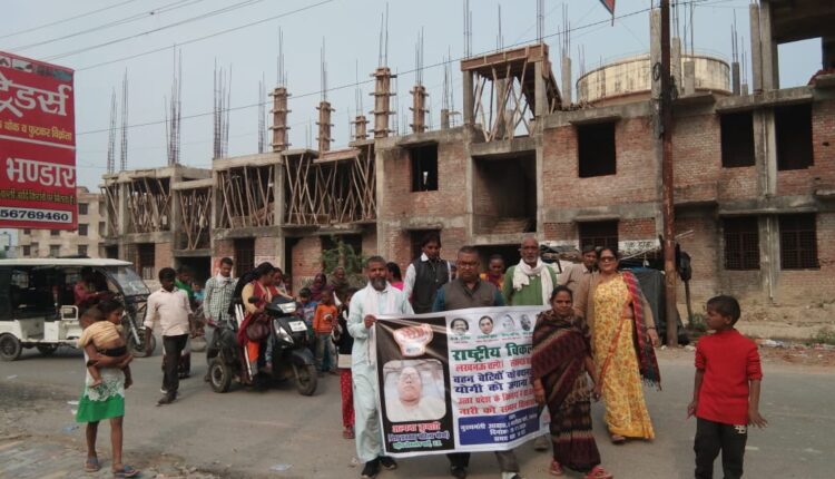 People with disabilities have to decide - to honor women