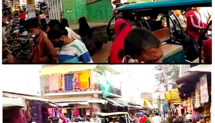 The main market of the city trapped in the jammed jam