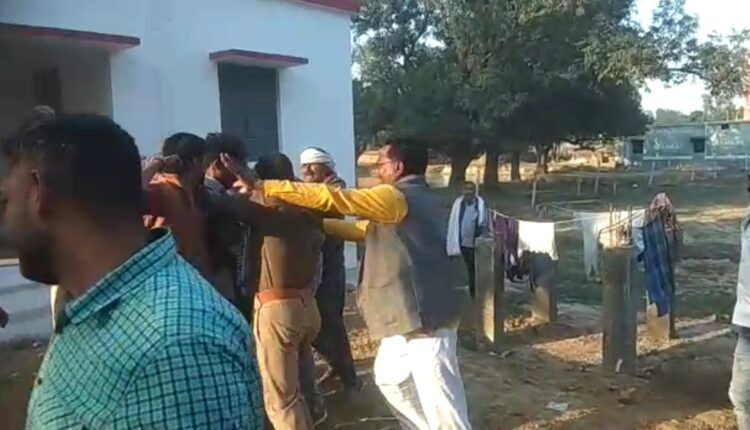 Video of Ambedkar Nagar being beaten up by social activist Vinay Pathak in front of police.