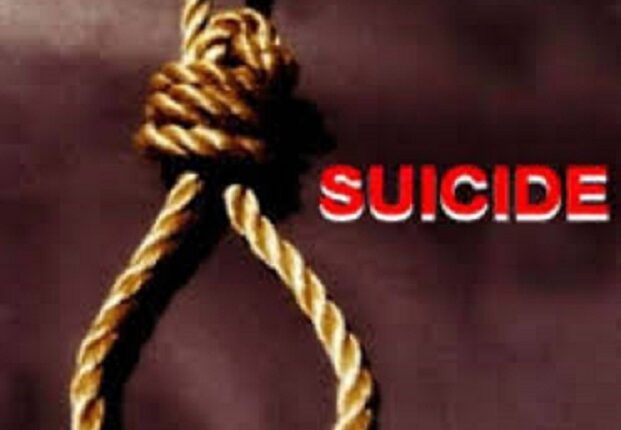 Uttar Pradesh: Wife hanged due to domestic dispute, after some time husband's body also found hanging from tree