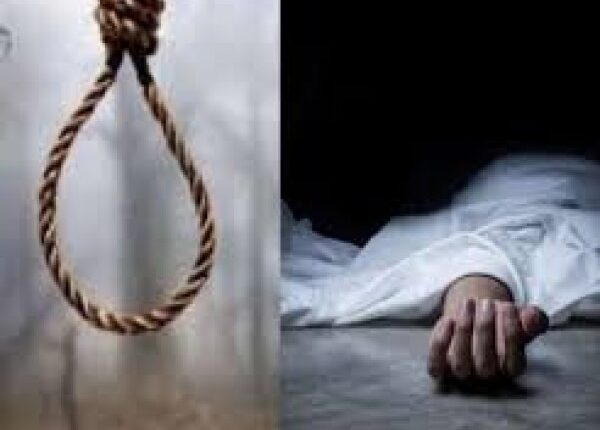 Hardoi - Married women, including two women hanged, no suicide note found, family members feared murder