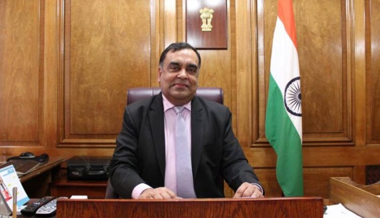 Yashvardhan Kumar Sinha was sworn in as the new Chief Information Commissioner (CIC) of the country, President Kovind