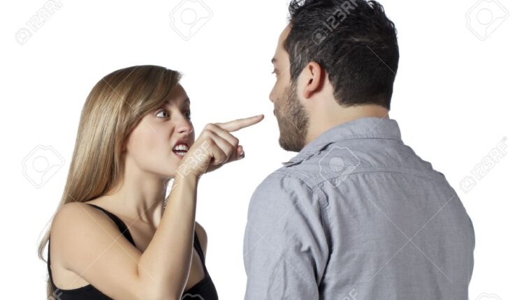 Wife got into a fight, 450 km was caught by the police, the husband spoke on foot to calm the anger.