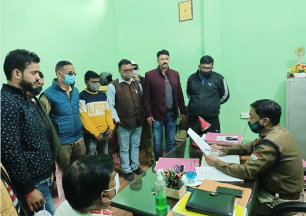 Journalist threatens life from mining mafia, Tahrir handed over to police