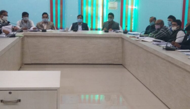 District Magistrate Satyendra Kumar reviewed the development and administrative works monthly.