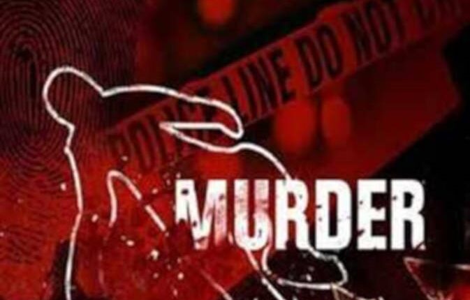 Kanpur: The body burnt to death by killing a young man, police is investigating
