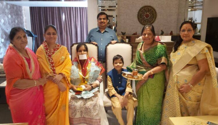 Mumukshu dynasty honored