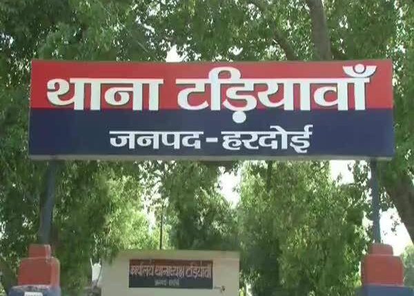 Hardoi: merciless husband tearing his wife to death with knife, police engaged in investigation