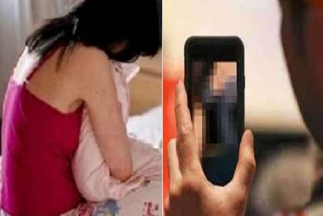 Agra: Husband's indecent photo of viral wife on insulting media for not agreeing