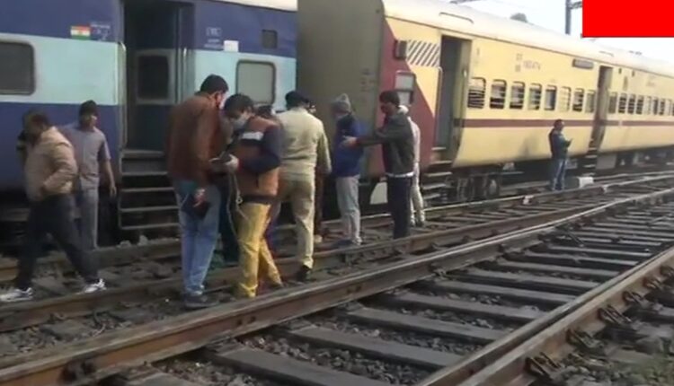 Lucknow: Two coaches of Shaheed Express derailed at Charbagh railway station, stirred up