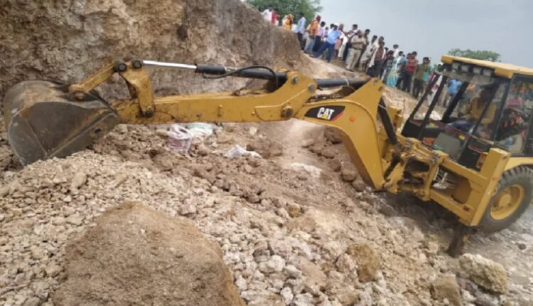 7 women who went to the soil to remove the mud were killed in the accident, the administration's operation continues