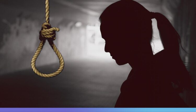 UP: A 17-year-old teenager commits suicide due to disturbances in the way