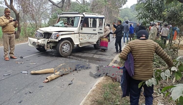 Bolero and two youths killed in bike collision in Mathia near Majhauli near Deoria