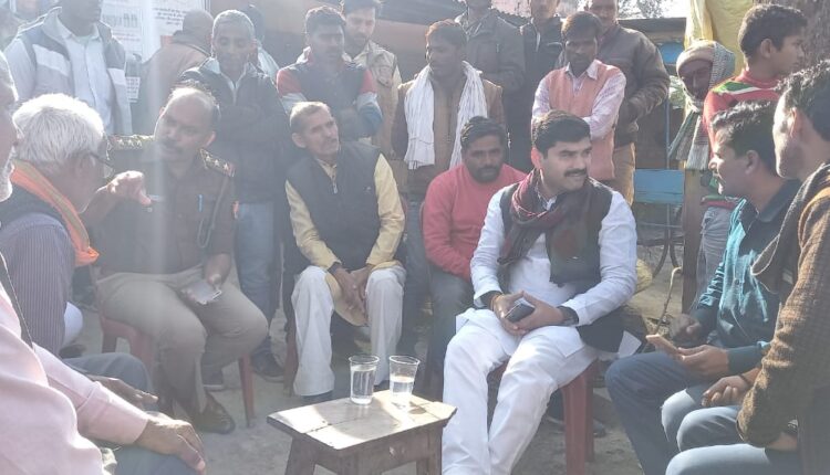 Villagers of Daroga complain to MLA, MLA assured to investigate the matter