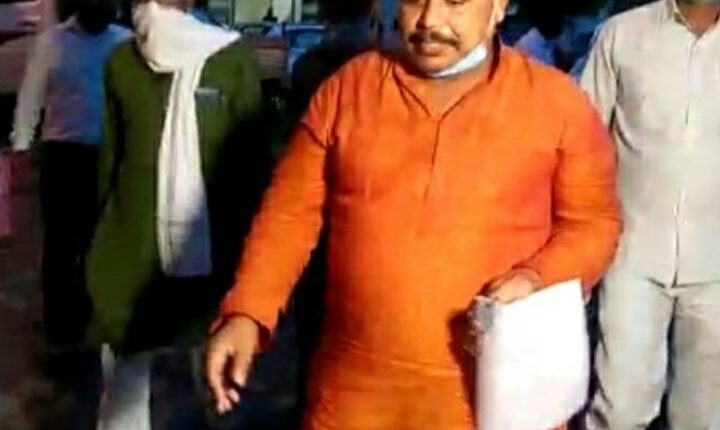 This minister wrote on fb, "Sorry, I hope you understand my feeling"