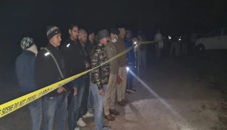 2 gangsters injured in gun-gang and police encounter in Agra, 8 arrested