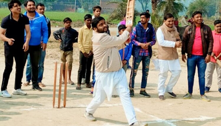 Shamoon Ansari increases social brotherhood through sports