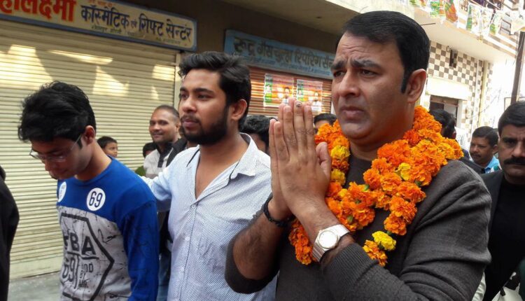 BJP MLA Sangeet Som slammed those opposing the Corona vaccine, saying - go to Pakistan