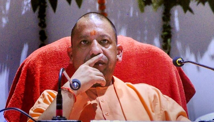 Officers angry with the poor behavior of Principal Secretary BL Meena complained to Departmental Minister Ramapati Shastri and Chief Secretary RK Tiwari