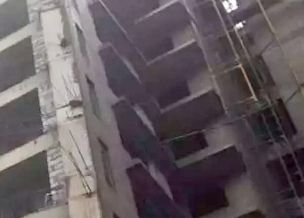 3 laborers falling from a height of 45 feet working on an under construction building, 2 died