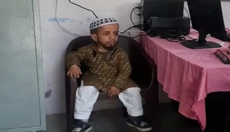 Sir, get my marriage done, my family members are not getting married - the youth reached the police station with complaint