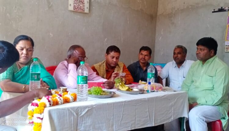 BJP district vice president gave directions to workers