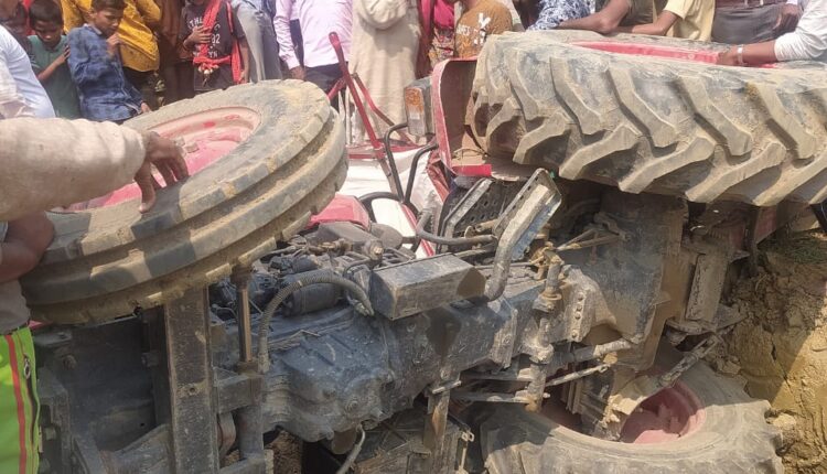 18-year-old youth died on the spot after being hit by a tractor