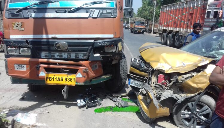 Maruti collides with standing DCM, driver injured