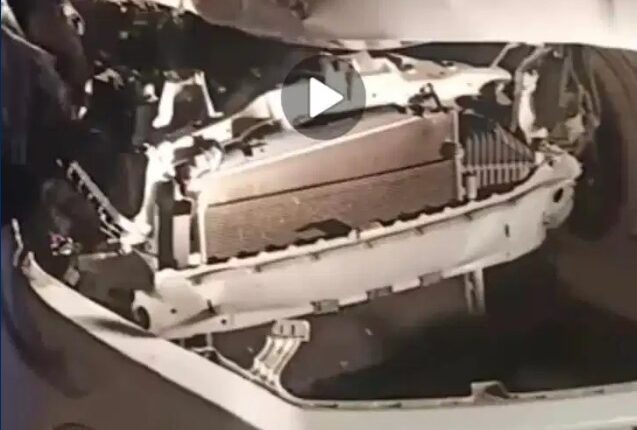 Yamuna Expressway car collided with divider, one injured, two killed