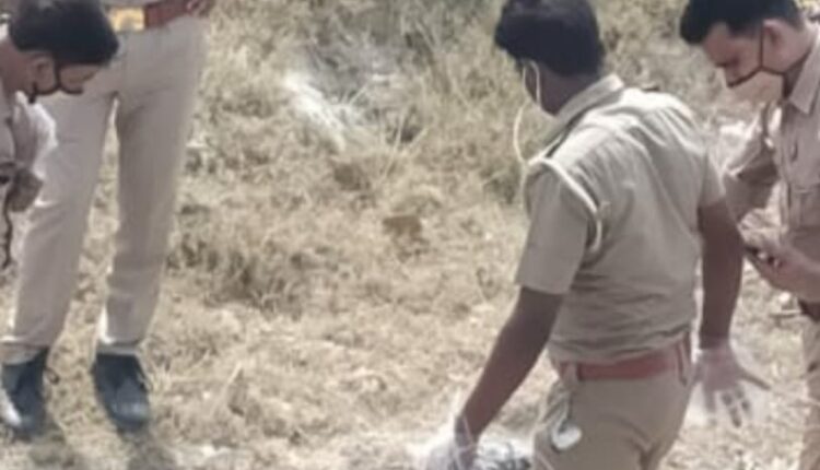 Unidentified vehicle killed a middle-aged person, died on the spot