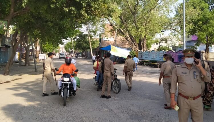 Intensive vehicle checking campaign conducted in Aliganj