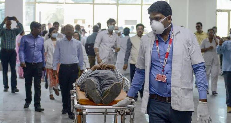 Big news from Meerut, Corona infected 7342 patients missing, department does not have any accounts