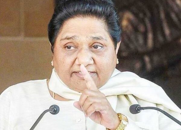 State governments help people, do not play drama: BSP supremo Mayawati