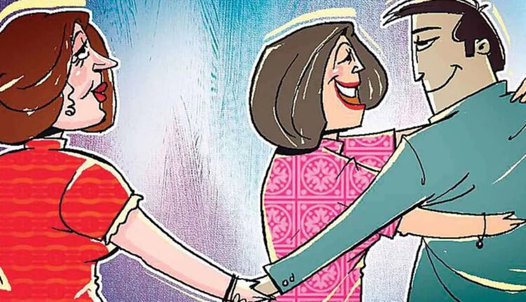 Husband divided like this, will stay with wife for three days and with girlfriend for three days