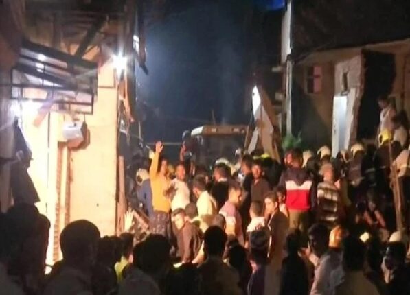 The havoc of nature, 4 storey building collapsed due to heavy rain, 11 people died by pressing