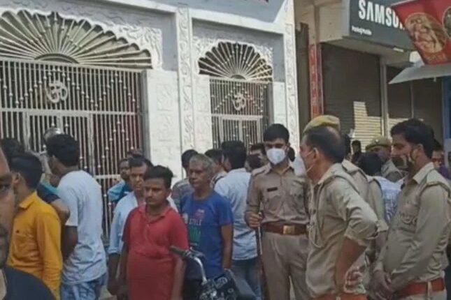 Kannauj: Raising slogans, chaotic elements entered the temple and broke the idols of God, 1 accused arrested
