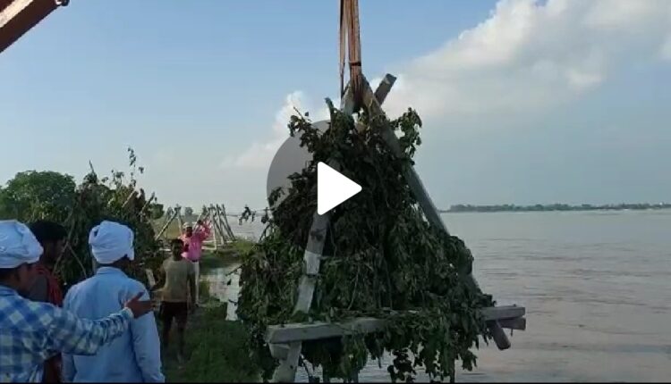 Many houses of Korin Purva village, covered in Ghaghra's cutting, became homeless