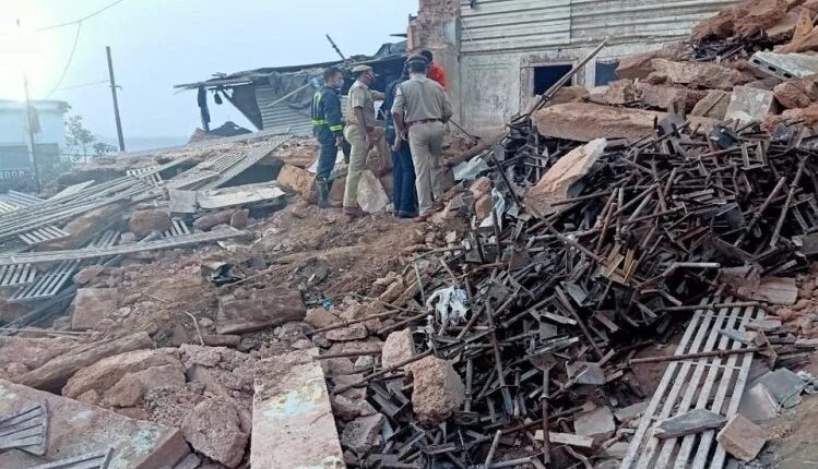 Varanasi: Major accident, two-storey house collapses, 2 laborers die