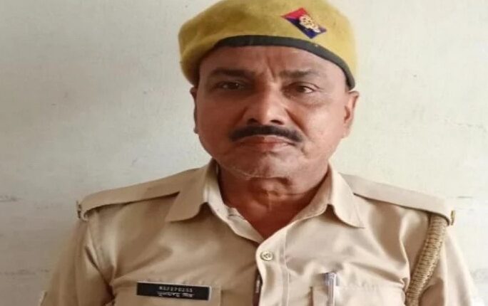 UP: Bloody clash between two sides over land dispute, death of a soldier defending him