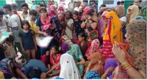 Youth dies by sticking to electric pole