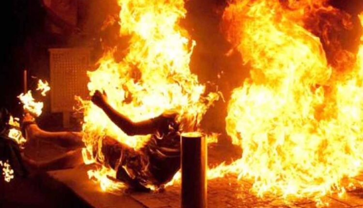 Firozabad: Angry in-laws burnt the girl alive for not being able to give a child