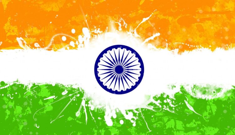 Aziko Garib - Samajwadi Party MP Dr ST Hasan forgot the national anthem while hoisting the flag