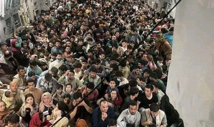 Exodus in large numbers from Afghanistan, how much Talibanis are terrorizing Afghans, see pictures.....