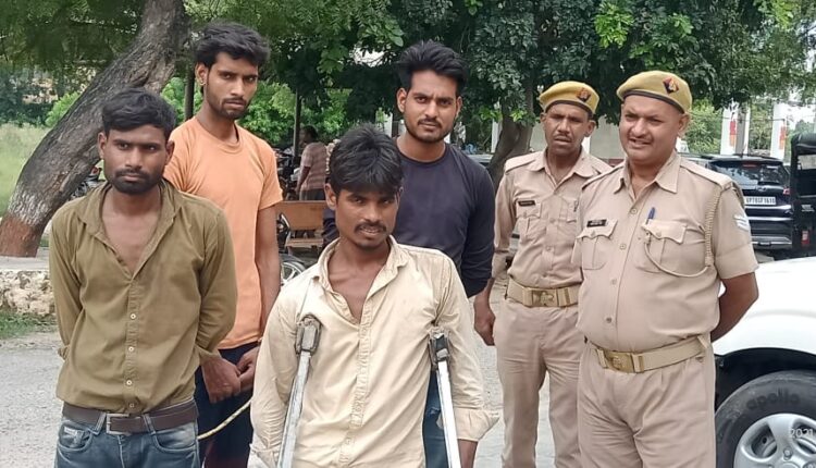 4 hated accused of diesel theft gang were arrested by police station Gajner