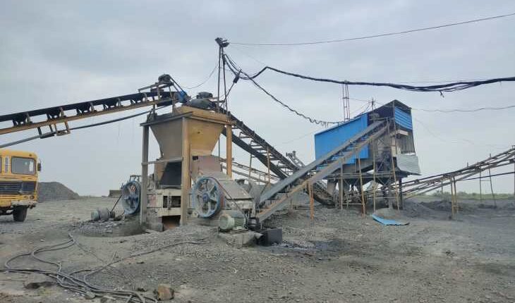 Shalini Stone Crusher is closed for five days due to negligence and discrimination of Deori Electricity Department