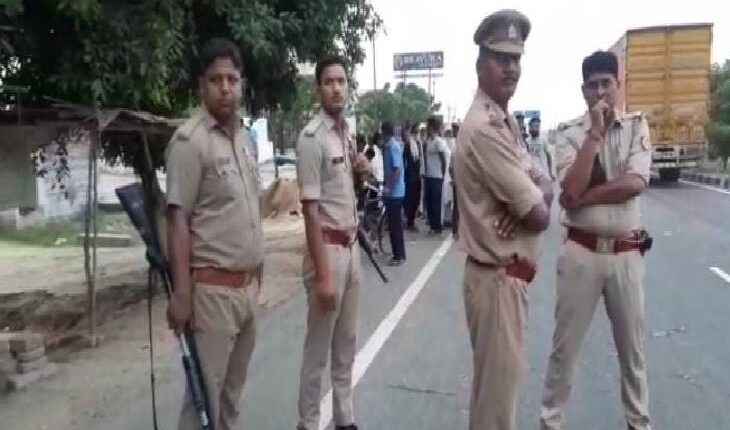 The speeding truck hit the tractor trolley loaded with fodder, the slicker died